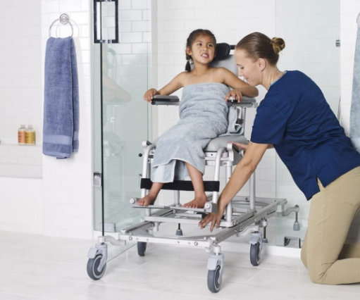 child-on-fawssit-wheelchair